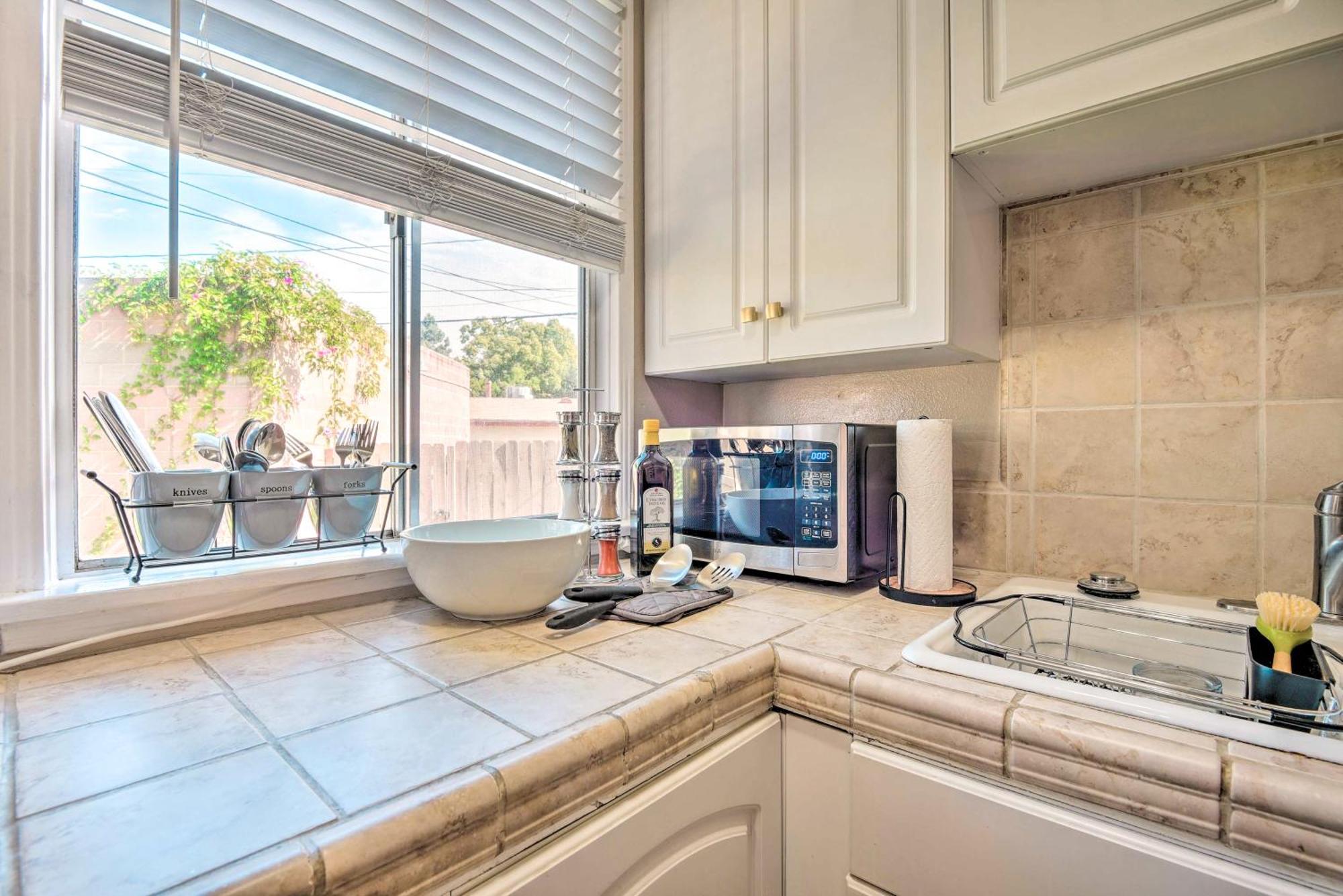 Vila Stylish And Modern Burbank Gem With Private Yard! Exteriér fotografie